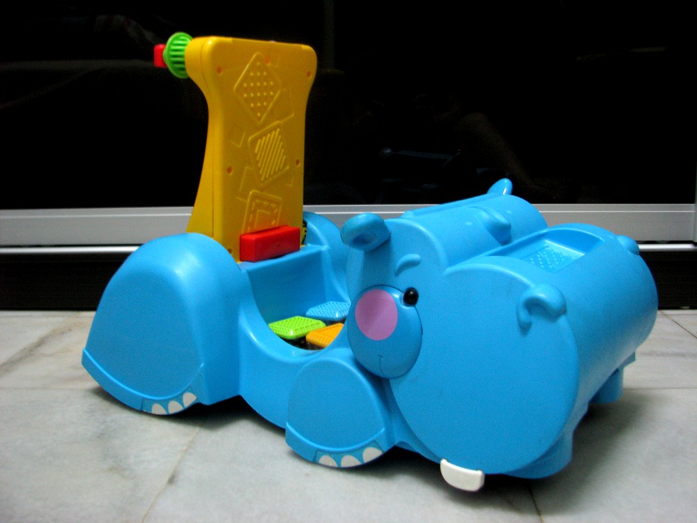 fisher price gobble and go hippo