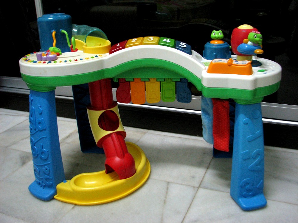 leapfrog learn around playground