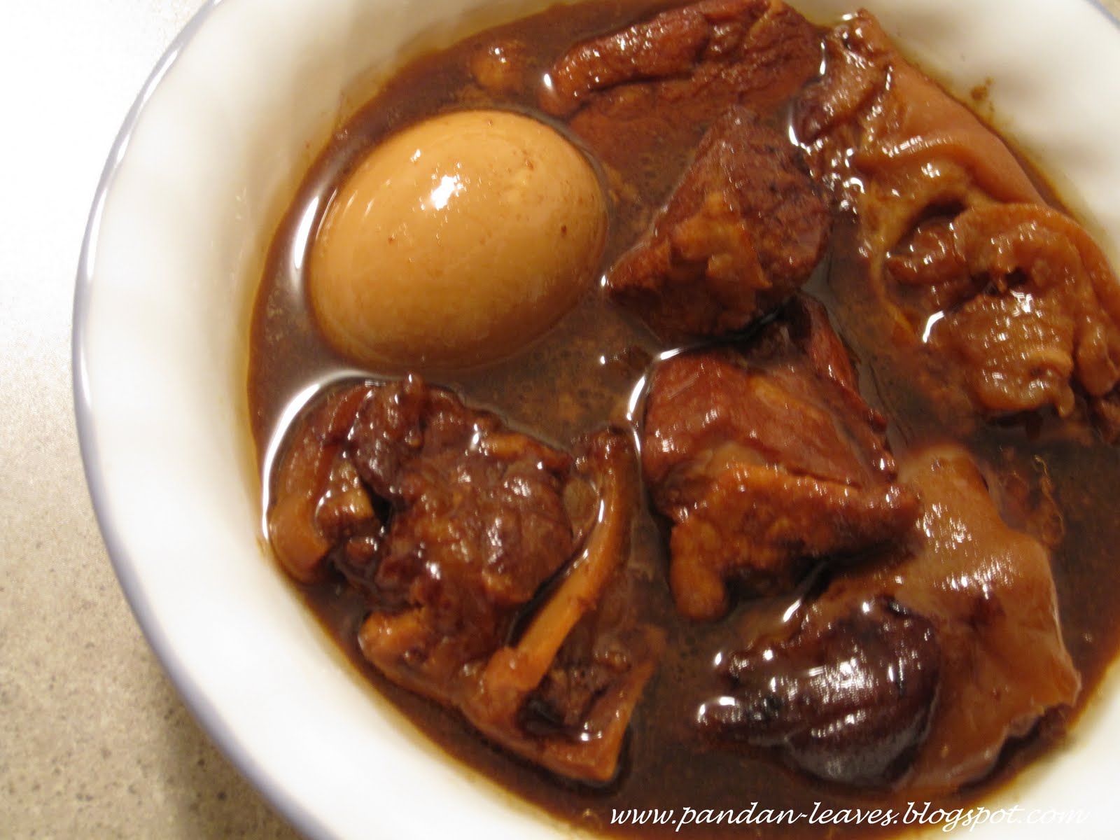 Pandan Leaves Braised Pork Trotters with Vinegar (Ju Kiok Chou)