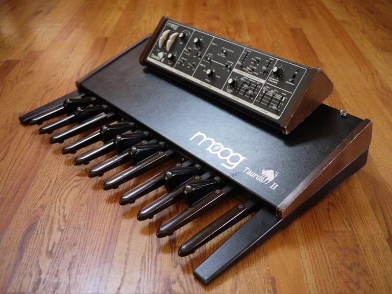 MATRIXSYNTH Moog Taurus II Bass Synthesizer
