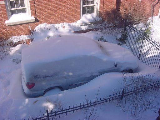 [snow-car.jpg]