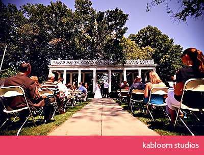 Omaha Wedding Photographer on The Wedding Was At Mount Vernon Gardens In Omaha  What A Picturesque