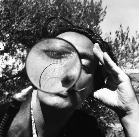 Dali Mirror