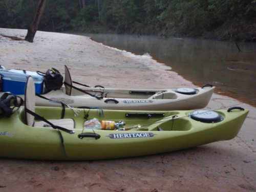 [kayaksonbeach.jpg]