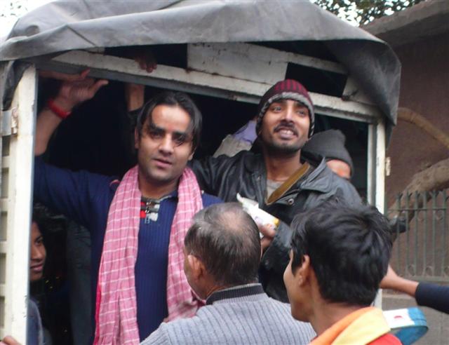 [P1000981a+(Small).JPG]