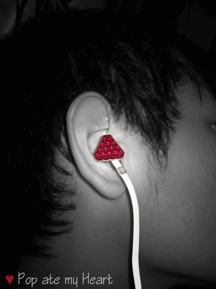 ♪ ♫ this ISH my BLOG link ♫ ♪