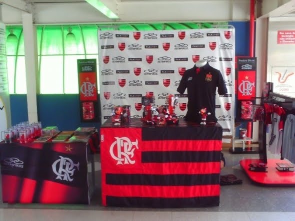 Flamengo confirma Isla e corre para ter lateral em campo na