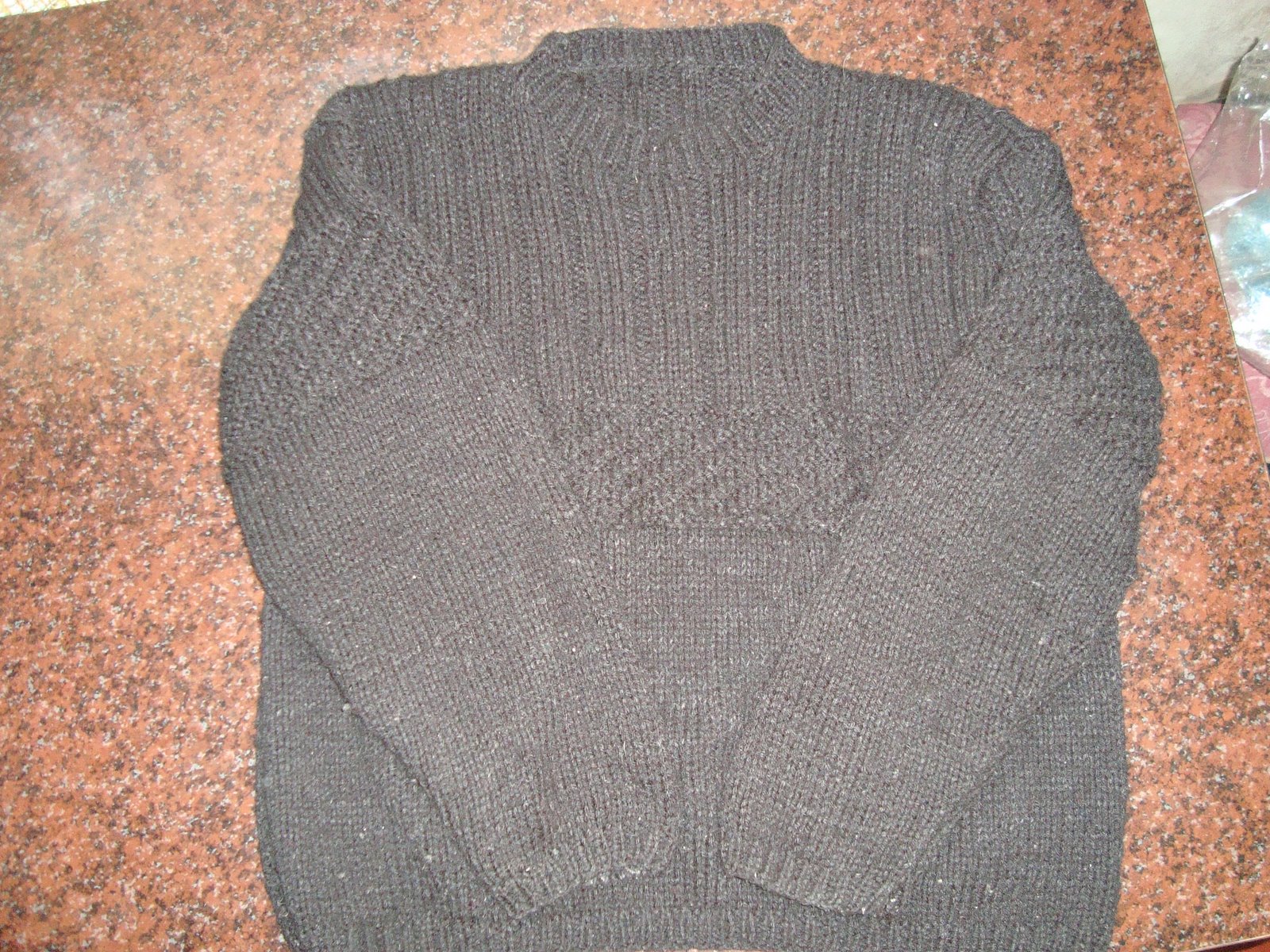 [Pullover+negro.JPG]