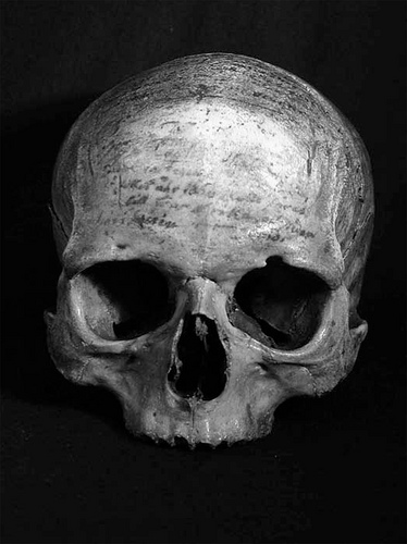 [Skull+of+Descartes.jpg]