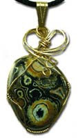 Photo shown actual size, agate found by Bob Arnold a local beachcomber of Lincoln County, Oregon.
