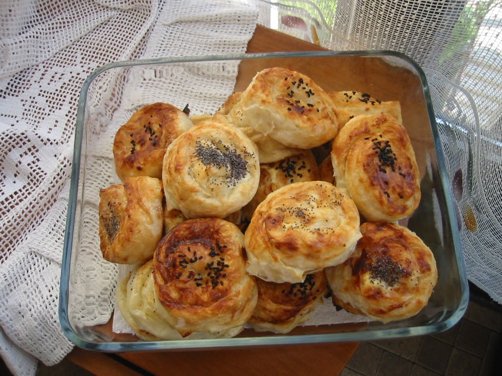 Bana Kalırsa KIYMALI/PATATESLİ GÜL BÖREĞİ