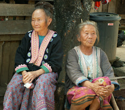 Hmong ladies