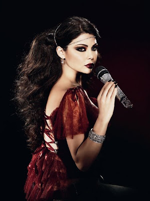 This gorgeous editorial kind of look on the Lebanese singer Haifa Wehbe was