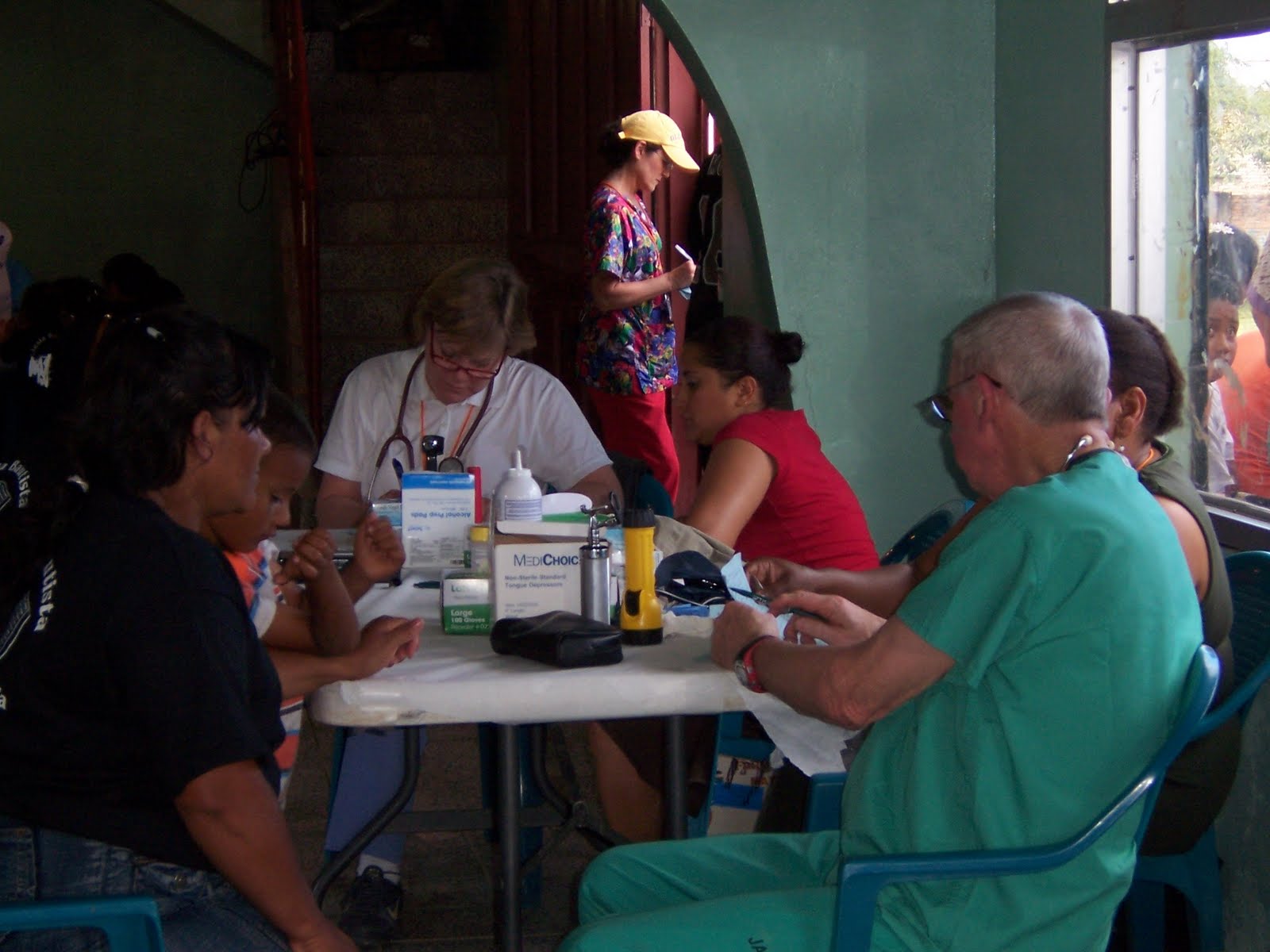[Sue+DocG+Susan+-+clinic.JPG]
