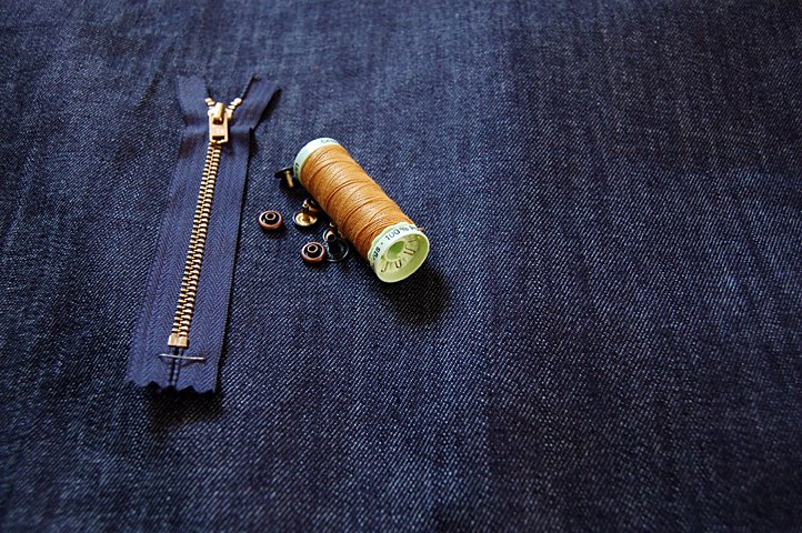 [jeans_fabric_blue.jpg]