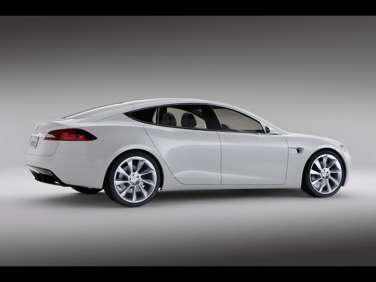 [2011-Tesla-Model-S-Side-Angle-2-1280x960.jpg]