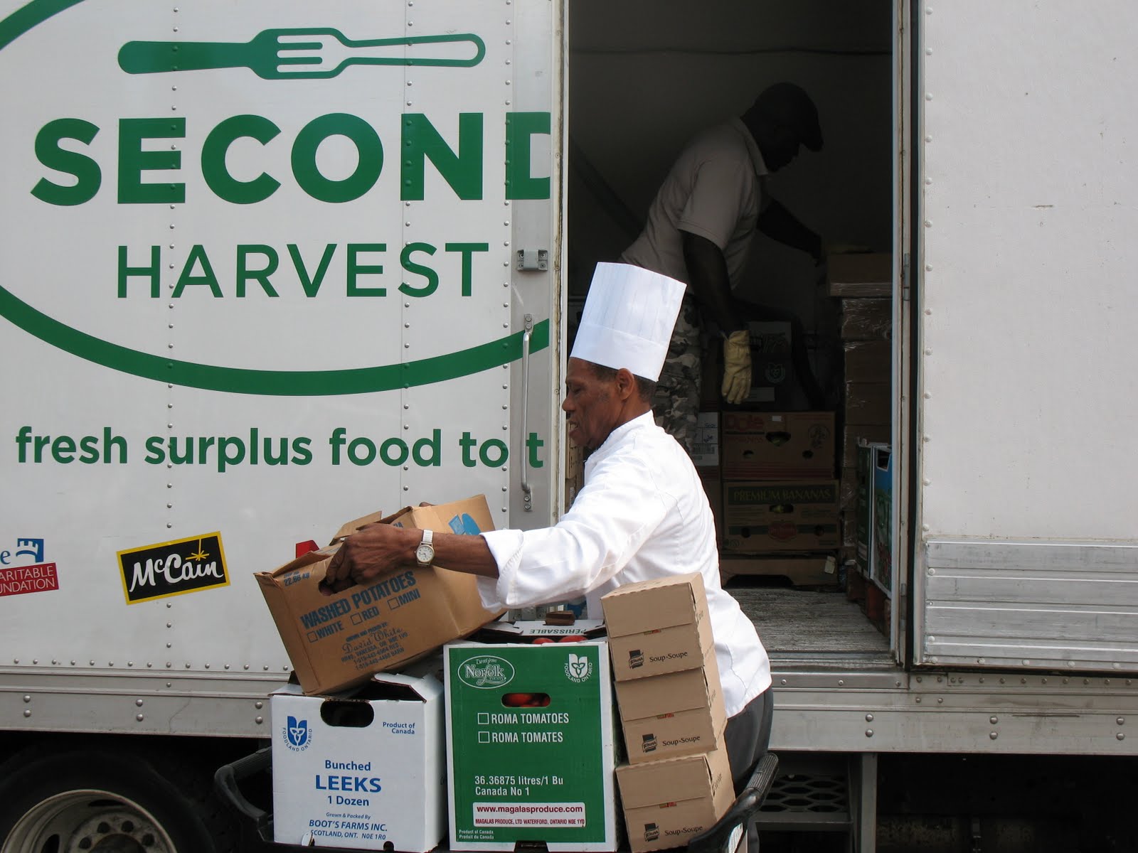 Points to Ponder Second Harvest Delivers Six Millionth Pound of Food