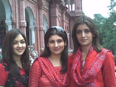 http://3.bp.blogspot.com/_s2fraTPcNbs/S_plHm0wPZI/AAAAAAAADXg/G6HWXCG18Mc/s1600/Indian+%26+Pakistani+Local+Girls+Pictures+198.jpg