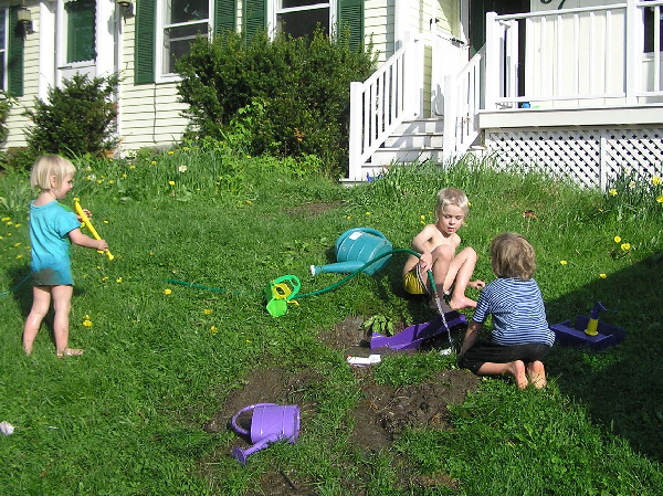 [3kids.jpg]