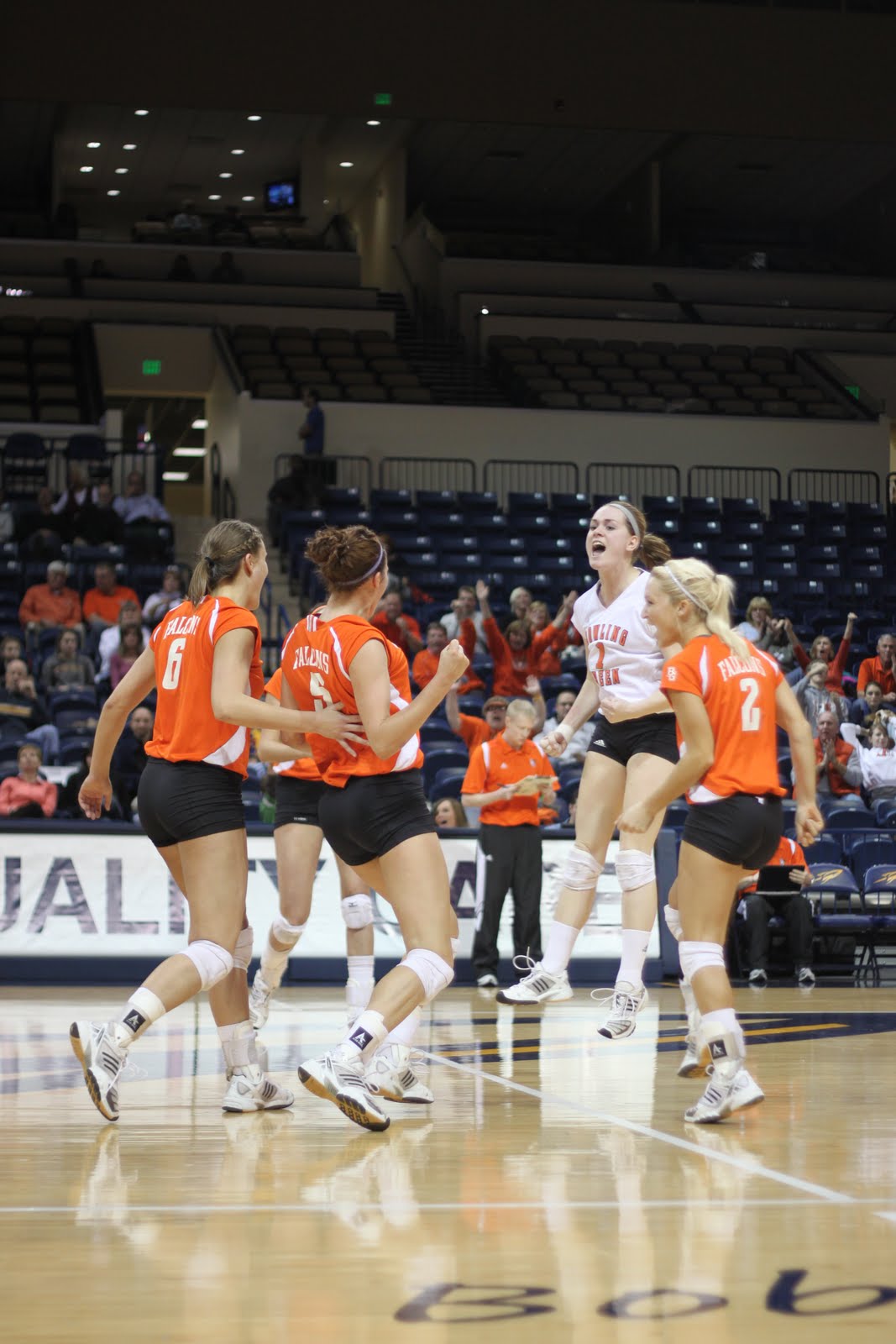 Bowling Green Volleyball Volleyball looks ahead to Fall 2010!