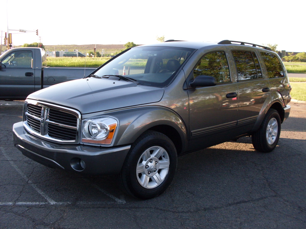 Ride Auto 2005 Dodge Durango SLT