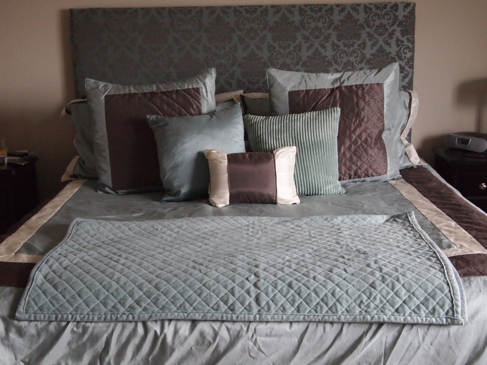 Drew from the top Make your own headboard