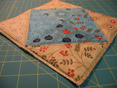 Easy Quilted Christmas (or anytime) Hotpad