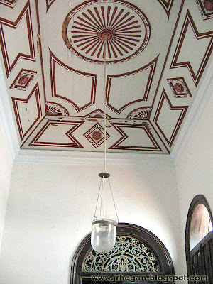Classic Ceiling Design