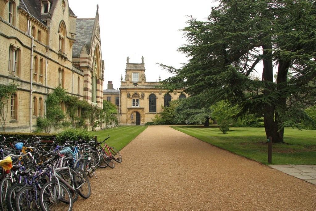 [Oxford+and+The+Cotswolds+075.jpg]