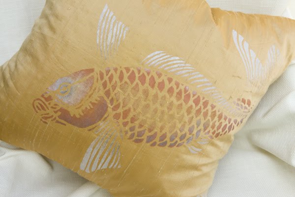 [Koi+pattern+on+silk+pillow.jpg]