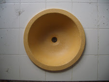 el fregadero parece un huevo frito