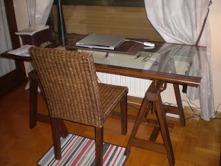 CARPINTERO FERNANDO G. CALLEJA: ESCRITORIO EN MADERA Y CRISTAL