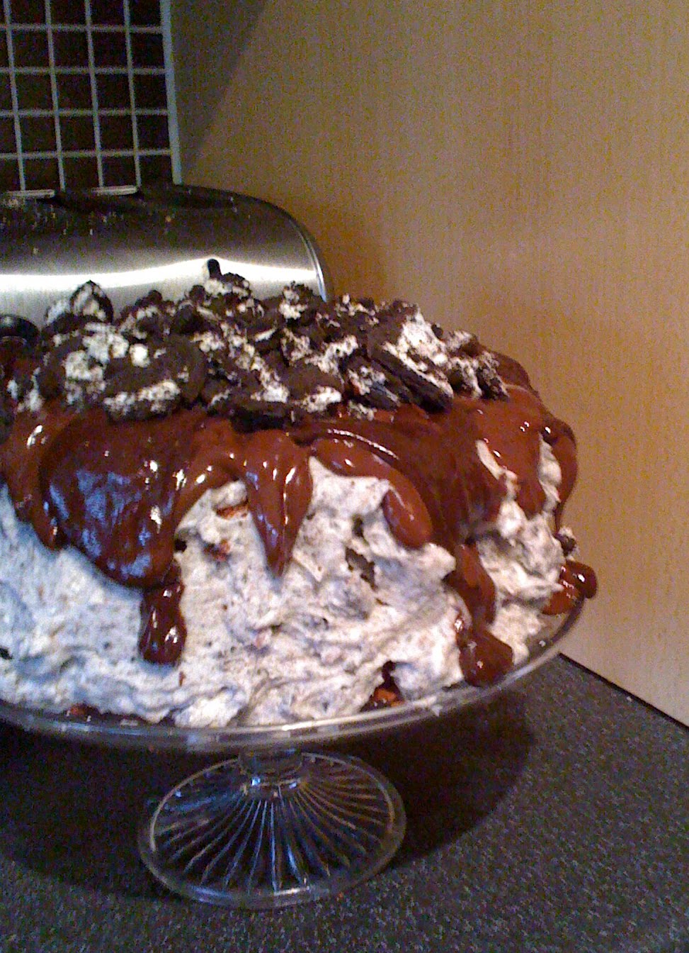 Ollie's Cakes THE OREO CAKE