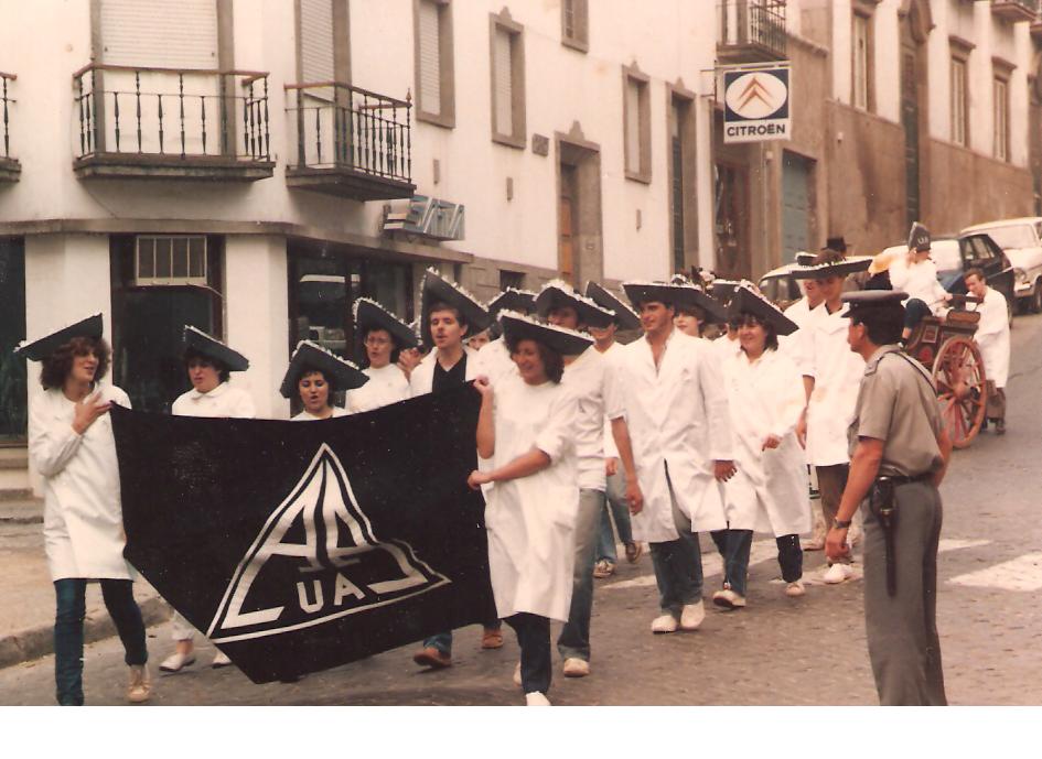 [Desfile+Garraiada.jpg]