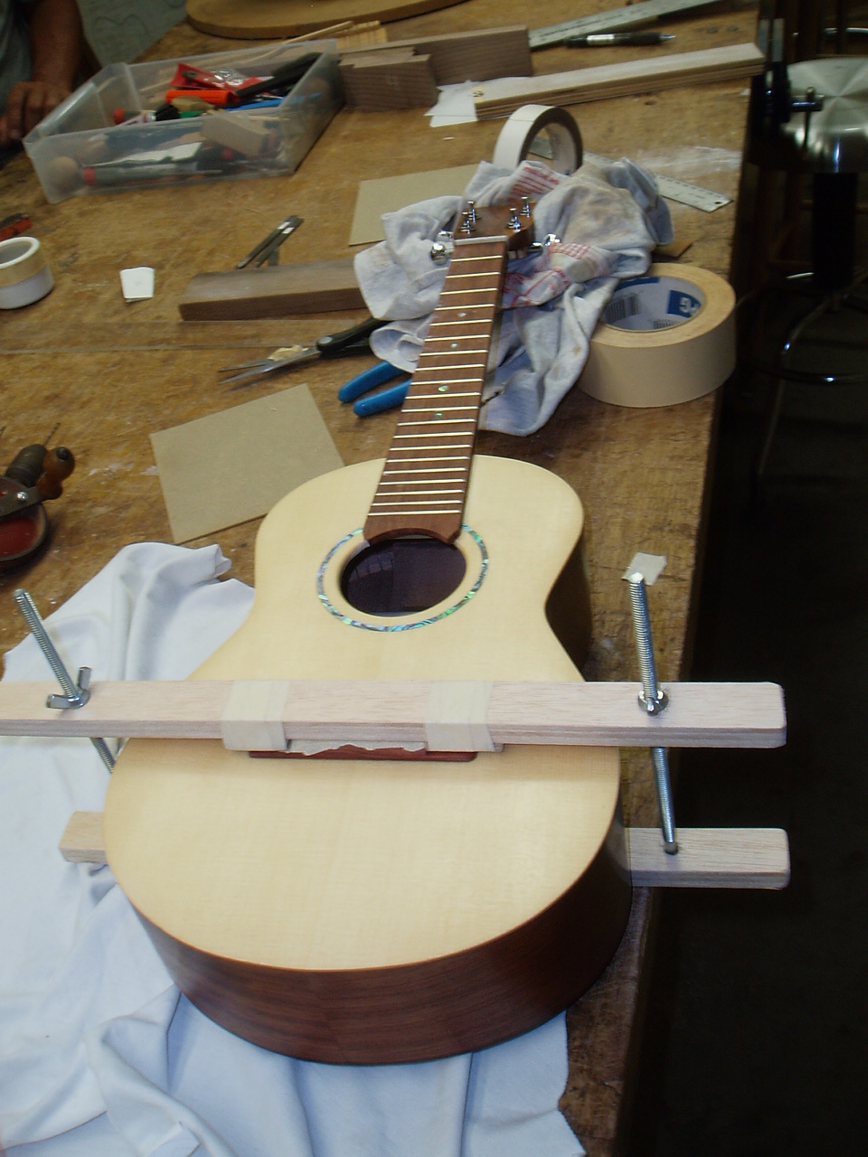 Honda 'Ukuleles Gluing the bridge