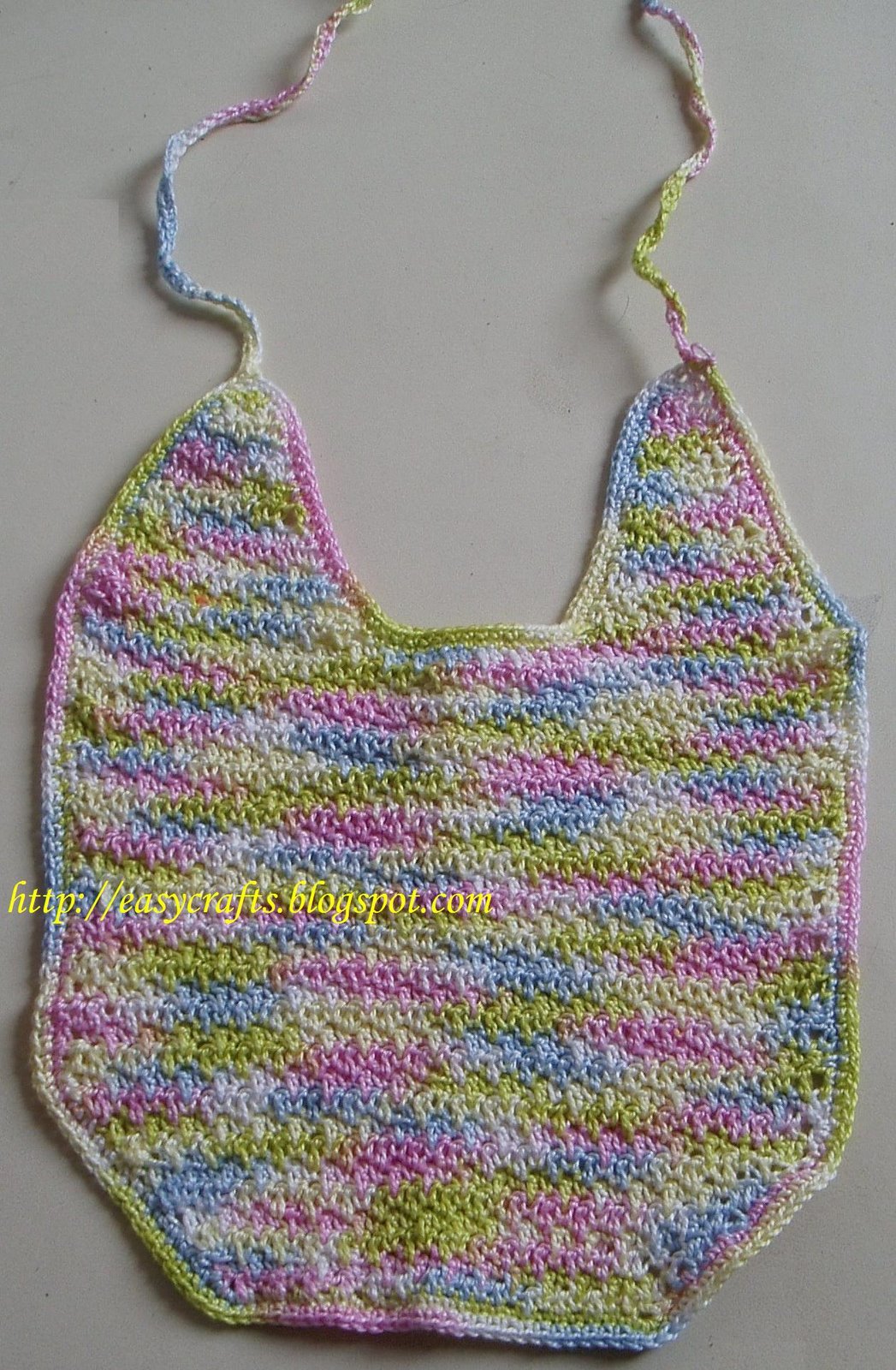 Easy Crafts - Explore your creativity: Crochet Baby Bib