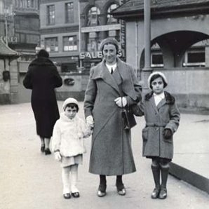 [Anne-Frank-005-Hauptwache-1933.jpg]