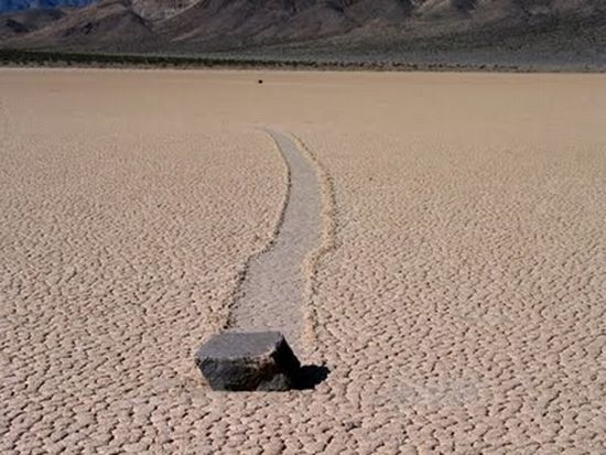 Sailing Stones, as pedras que andam