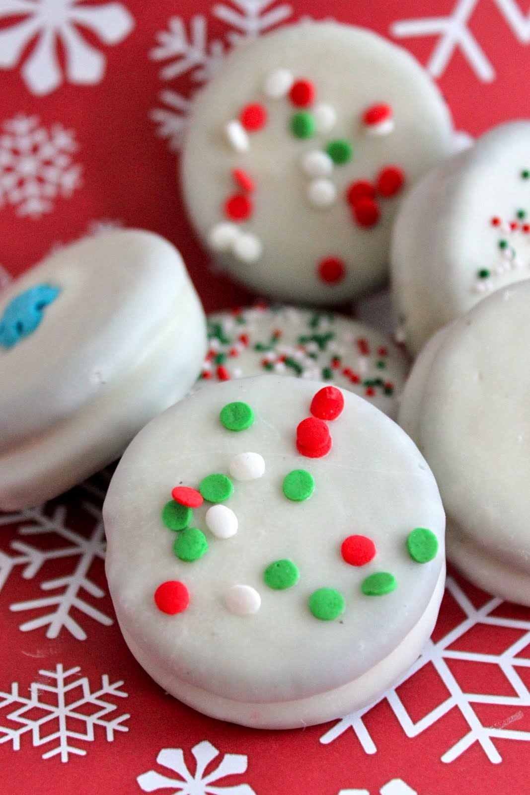 Baked Perfection White Chocolate Covered Peppermint Oreos