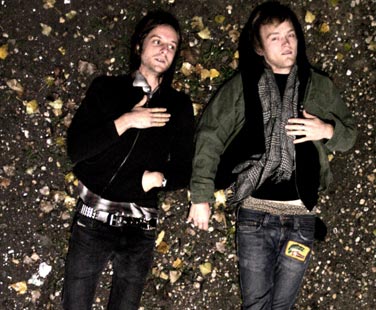 [00014986_drownmen-low1.jpg]