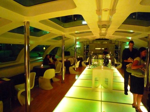 [JICOO+-+Floating+BAr+(4).jpg]