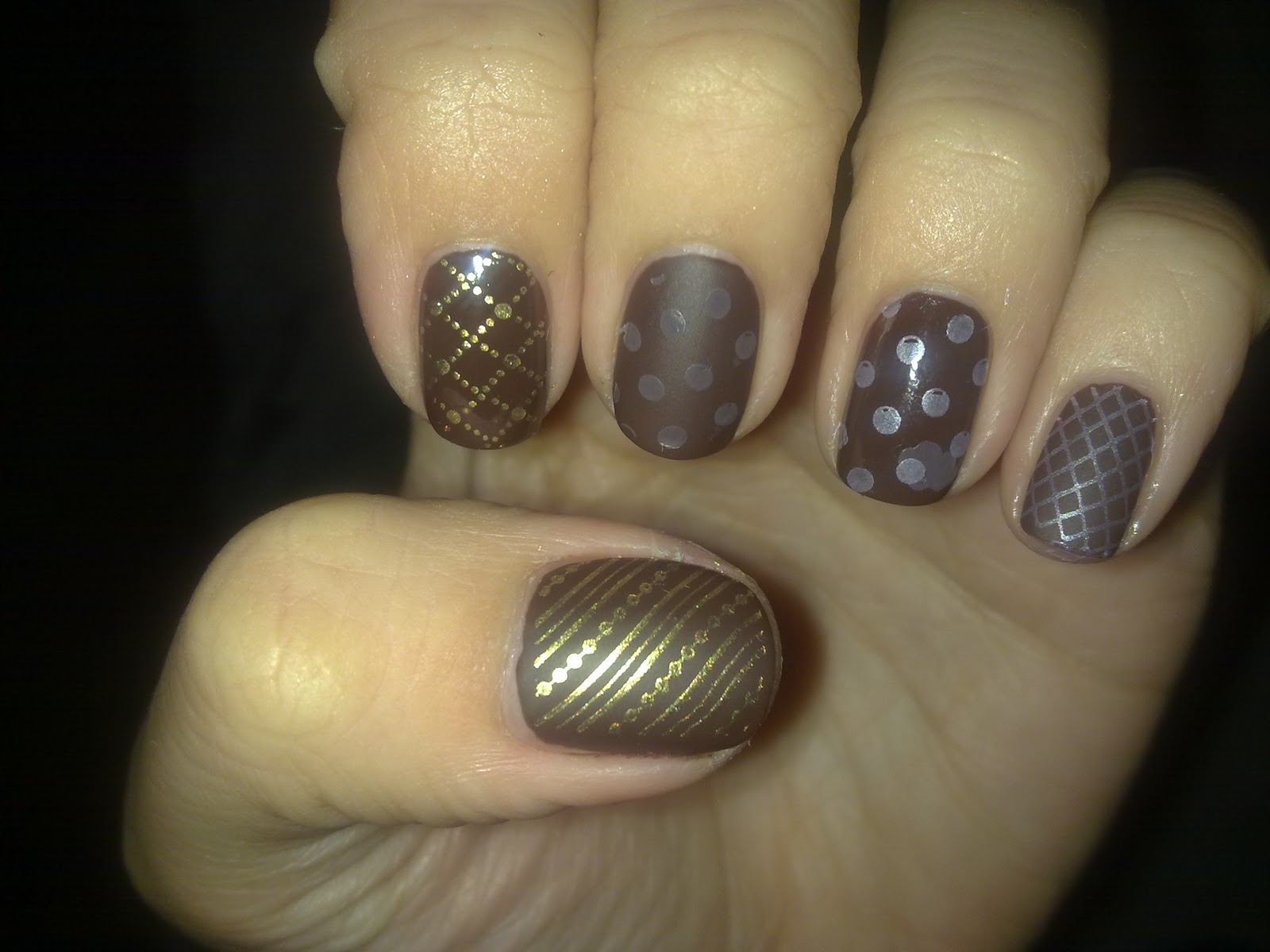 Essence Nail Stamp