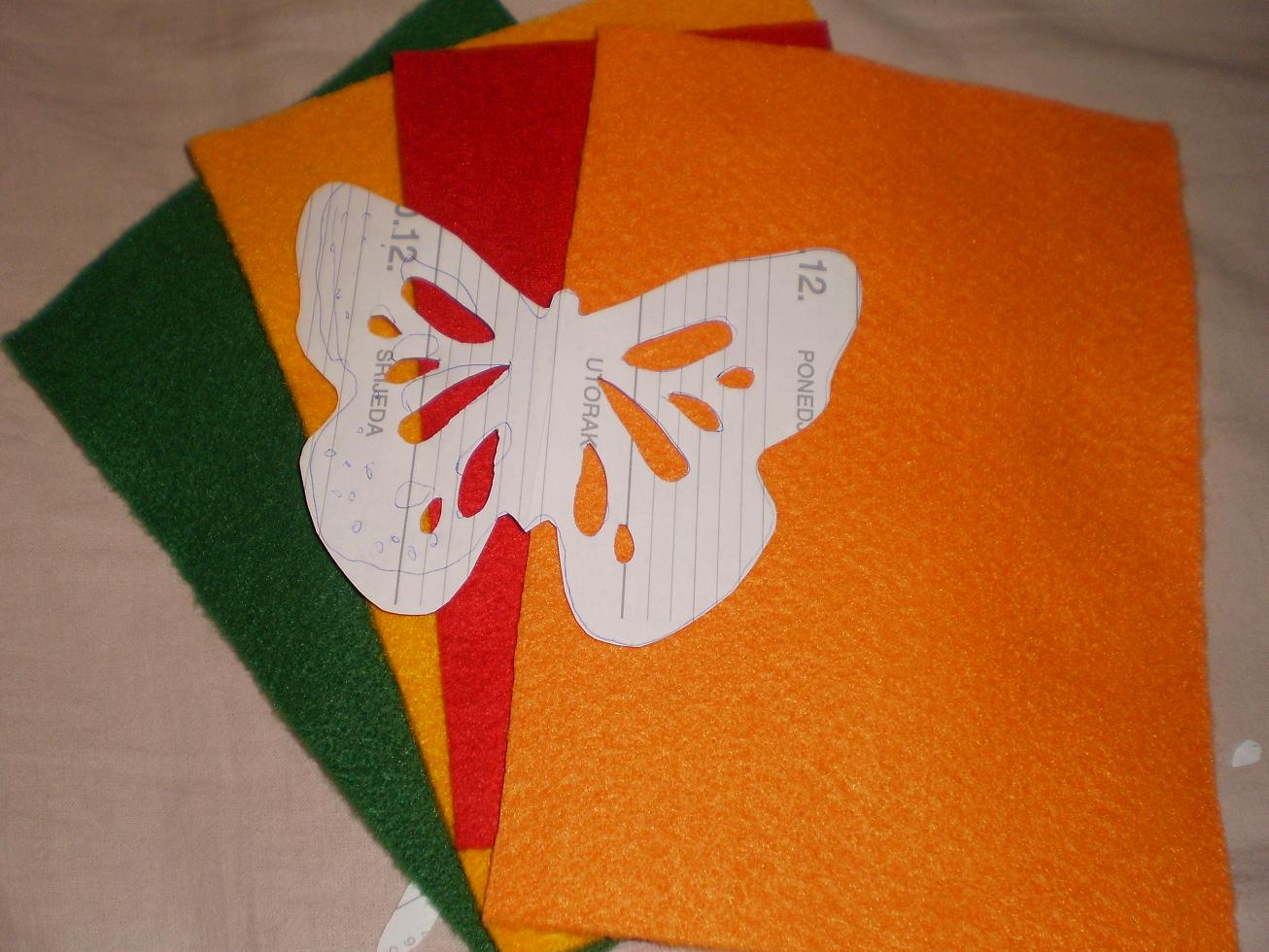 leptiriću &scaron;areniću