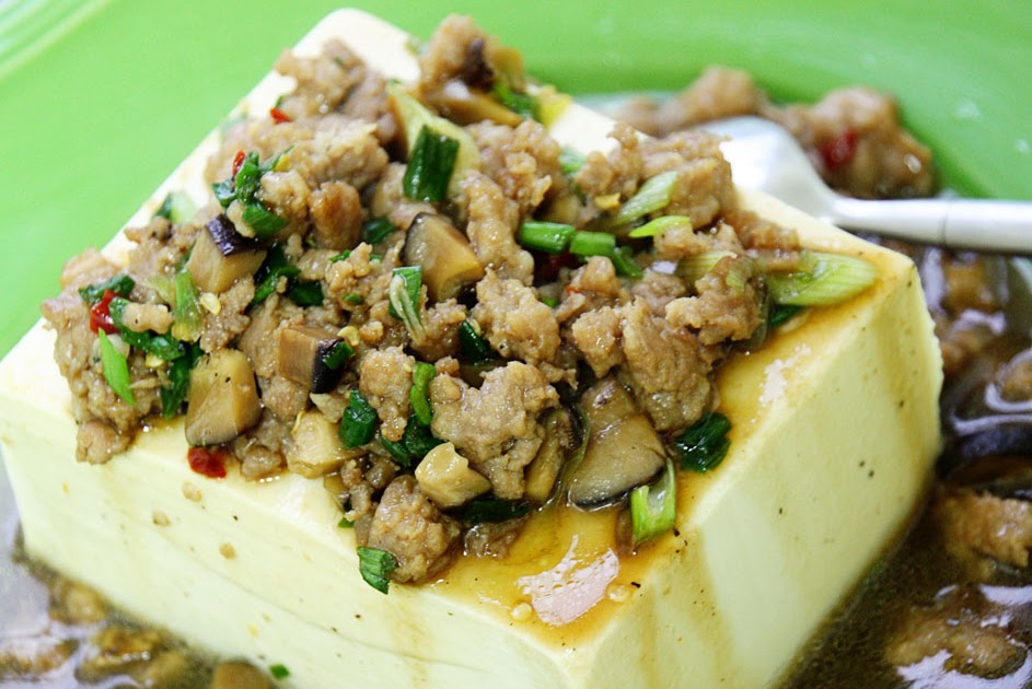 Man's Kitchen: Steamed Tofu with Ground Pork