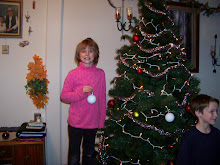 mckenzie in front of the tree