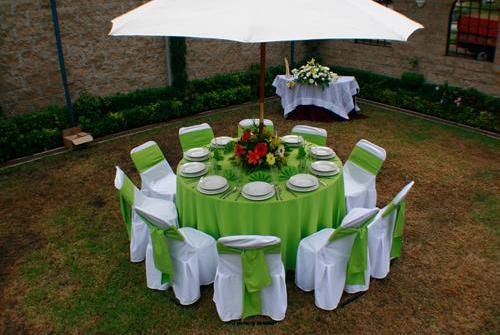 Organizacion de Eventos - Servicios de Catering: Mesas y Sillas