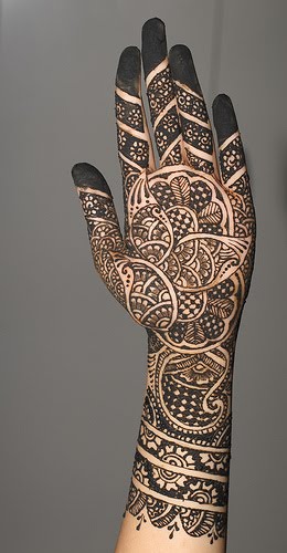 mehndi palm