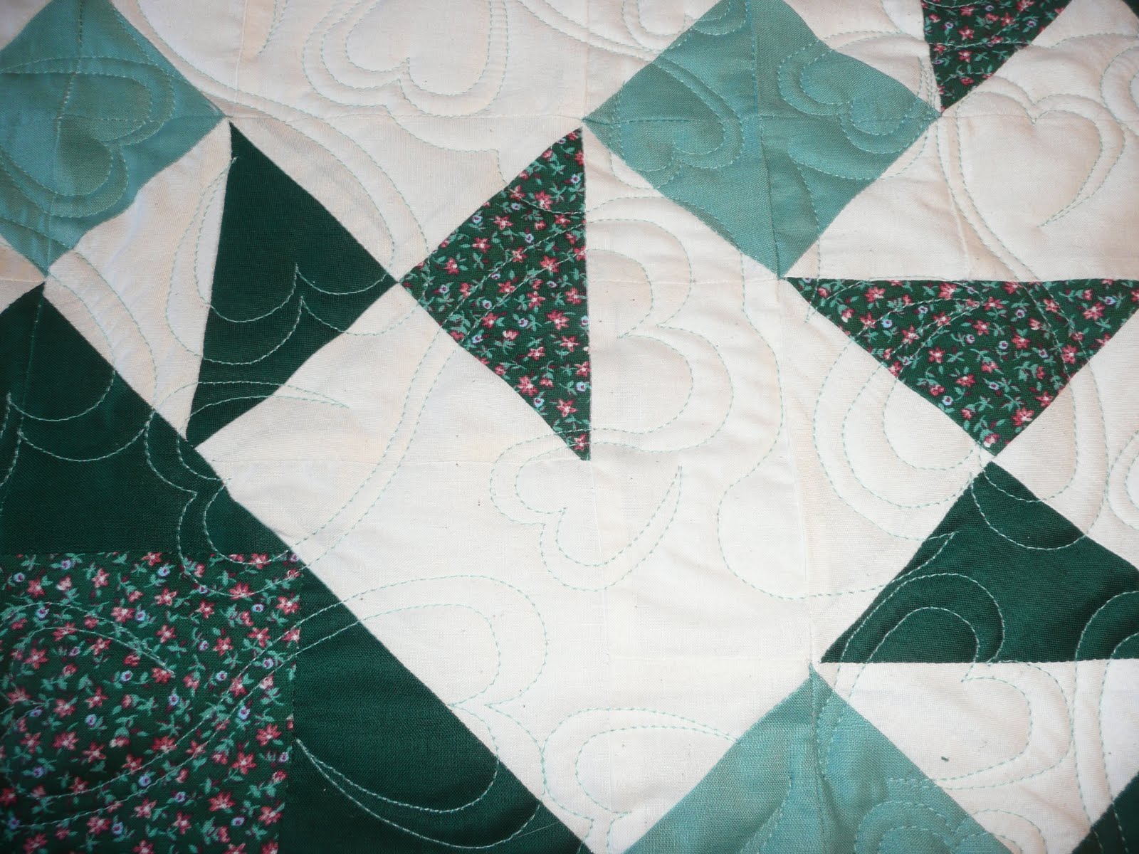 Acorn Ridge Quilting Janice's Hour Glass Quilt