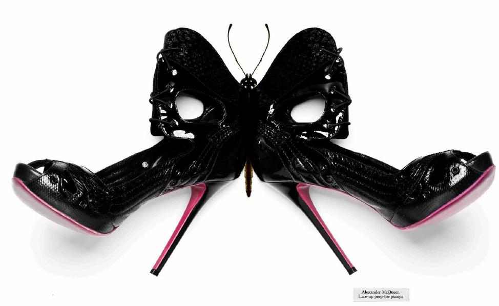 [alexander-mcqueen-moth-on-pedder.JPG]