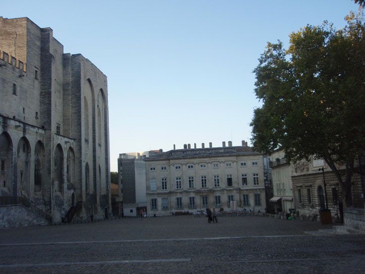 [avignon10.jpg]